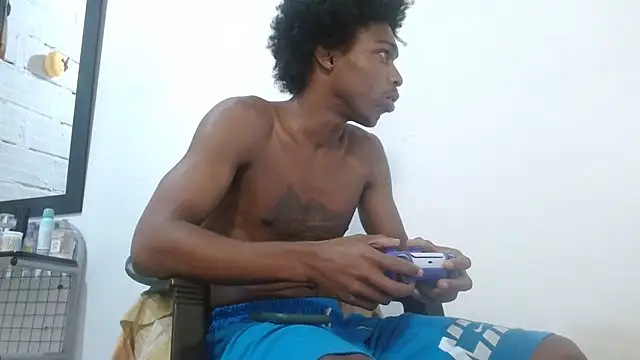 Larry-n-clouds Show Webcam