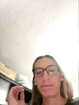 Chat +18 de Melinaa-sex ao vivo