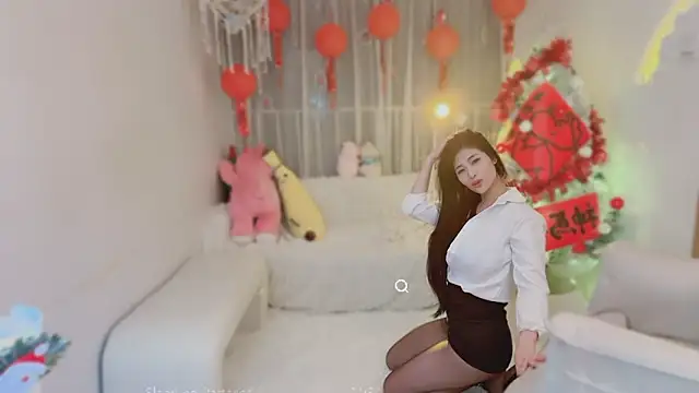 Vaidurya-Yolo's Live XXX Chat