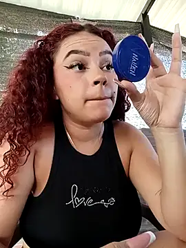 Mommy-Hot Adlı Modelin Canlı XXX Sohbeti