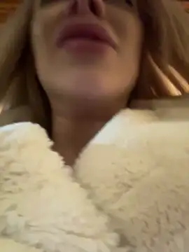 AlyssaFoxx_ webkamerás műsora