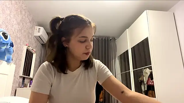 Lunavirexiall's Live XXX Chat