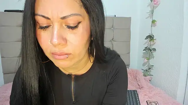 Tania_mature's Live XXX Chat