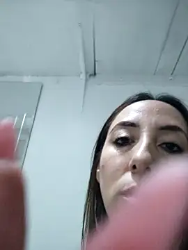 Chat XXX ao vivo de Mia_Novikov