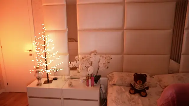 Lilly_Colins 网络视讯表演