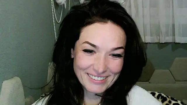 Chat +18 de Alice_Ayra ao vivo