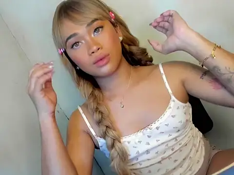 Exotic_alyssa69 élő XXX-chatje