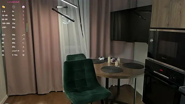 OssieCrews' Live XXX Chat