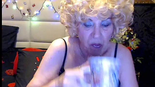 Chat XXX en directo de HappyWomanOn