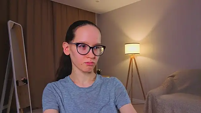 XXX chat uživo modela BettyBrowni