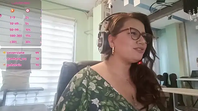 Vesper_Vixen's Live XXX Chat