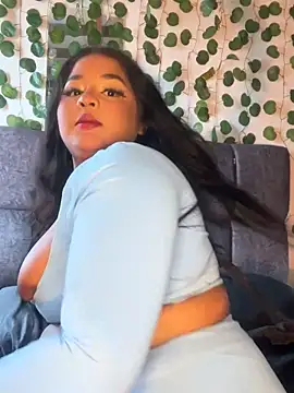 Isabella_Belmont élő XXX-chatje