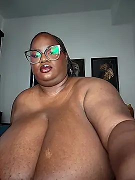 Chatroom XXX en direct de SexyHugeblackTitties