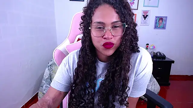 Chat +18 de Candyhot_sex ao vivo