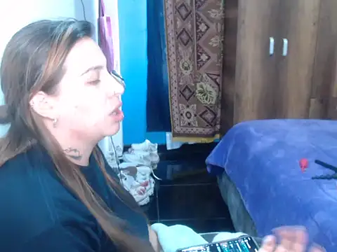 layanafuckass Chat XXX live