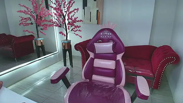 Emily_andrewsのライブXXXチャット