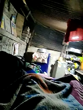 crazyxy12: διαδικτυακό σόου στην κάμερα