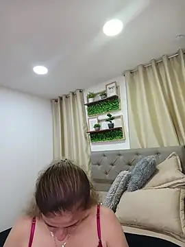 Czat XXX na żywo – sasi_luna