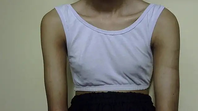 Czat XXX na żywo – Anu_tiny