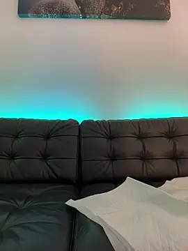 IsabellaEtthan 即時 XXX 聊天