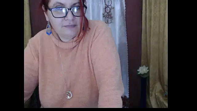 PlayfullMature Live XXX Chat