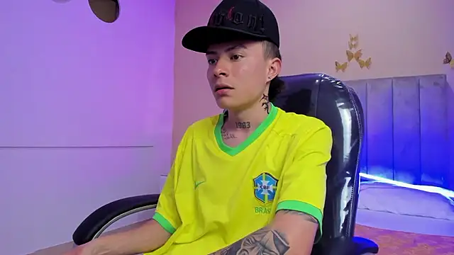 Nascary_Fox Adlı Modelin Canlı XXX Sohbeti