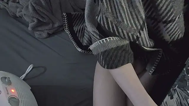 Chat +18 de CeriseLapine ao vivo