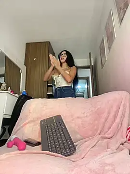 Онлайн чат XXX DulceLenns