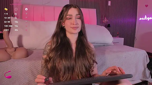 Amy-Parrish live XXX chat