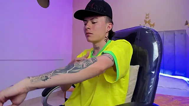 دردشة Nascary_Fox الجنسية المباشرة