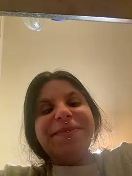 Brutecia2002 Live XXX Chat