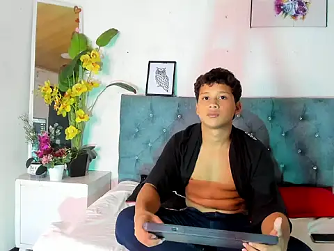 دردشة AlexDuMontt الجنسية المباشرة