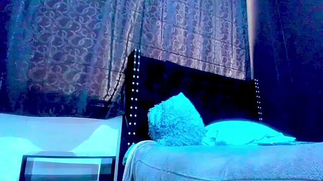 XXX chat uživo modela amareto_queen