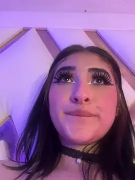 Chatroom XXX en direct de KattEngel