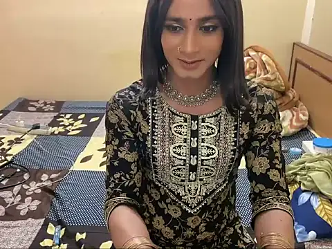 LuvLayla 在線直播表演