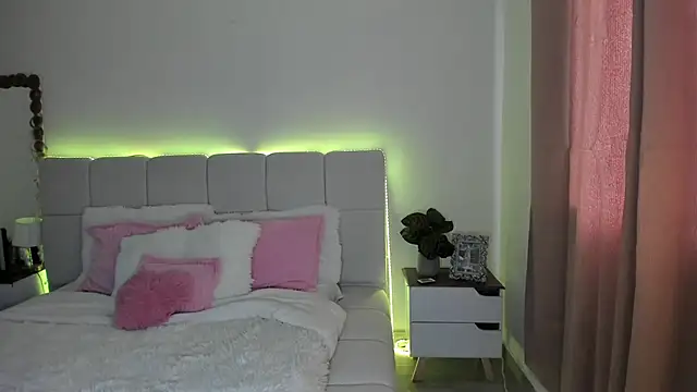 Chat XXX en directo de Ori_valentina