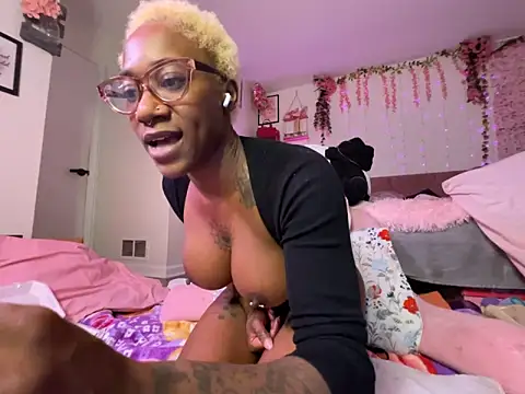 Czat XXX na żywo – VixenCapri