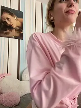 Show modela My_Hotgirl na web-kameri