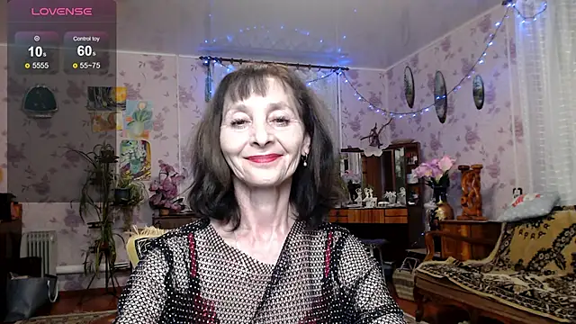 Angelina-Missteria Chat XXX live