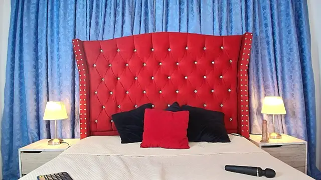 Chat +18 de Megan__Honey ao vivo