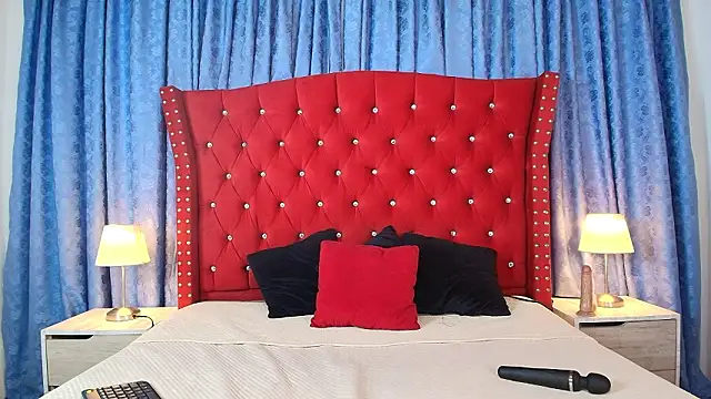 Megan__Honey: онлайн-секс-чат