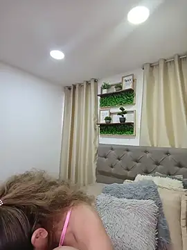 sasi_lunaのライブXXXチャット