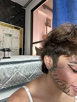 DayanaDG: онлайн-секс-чат