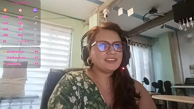 Vesper_Vixen's Live XXX Chat