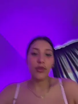 IsabellaJoness_: онлайн-секс-чат