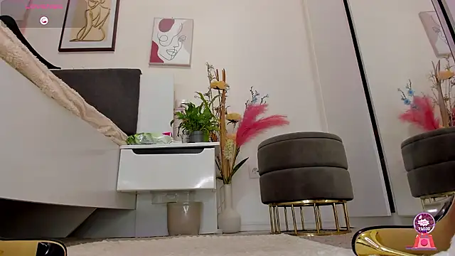 Almatoys' Live XXX Chat