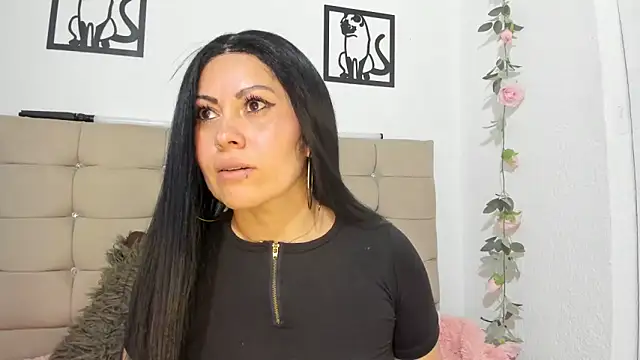 Chat XXX en directo de Tania_mature