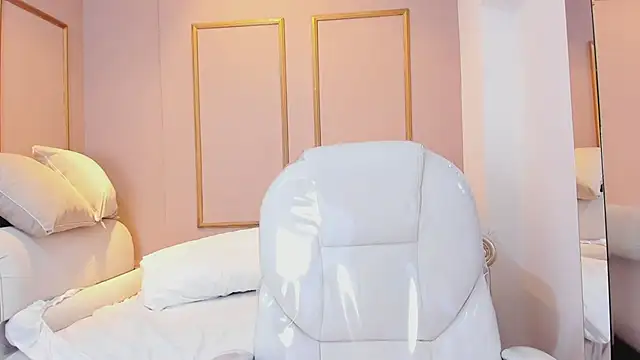 NahimiThompson live XXX chat