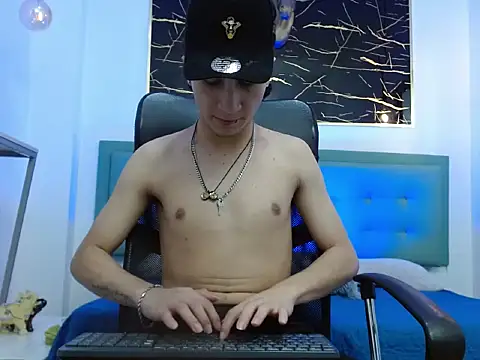 Živý XXX chat XanderGrey8