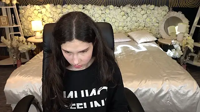 BabyFlowerr 即時 XXX 聊天